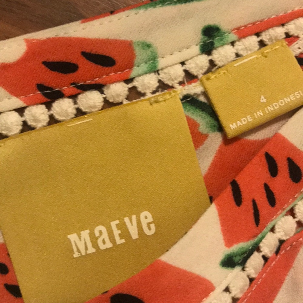 Maeve - Picture 4 of 4